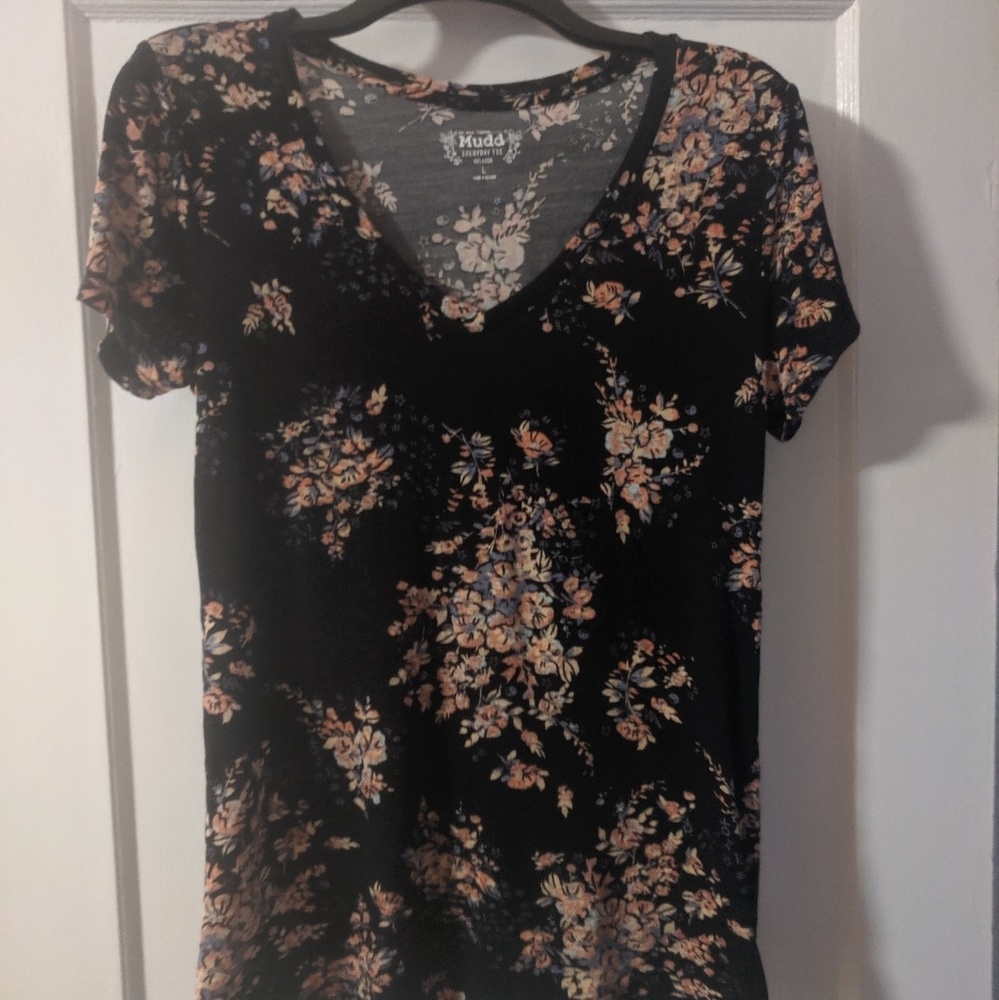 Mudd Floral V Neck Tee